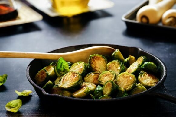 Christmas Roasted Brussels Sprouts with Balsamic Glaze