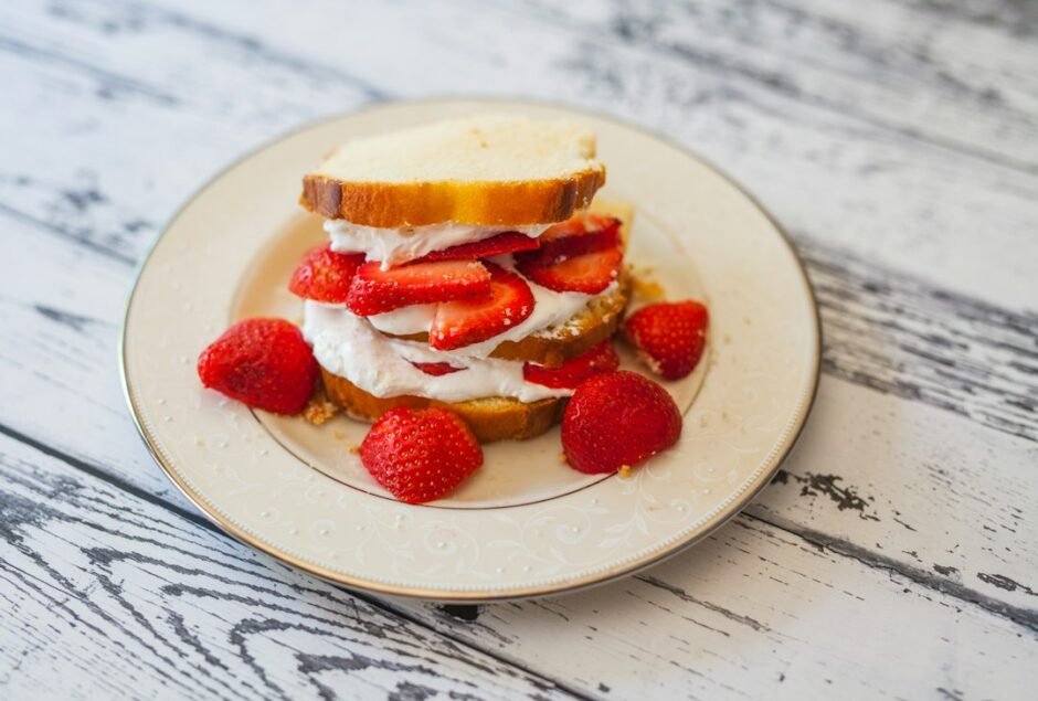 Strawberry Cream Cheese Toast for Mother’s Day Brunch
