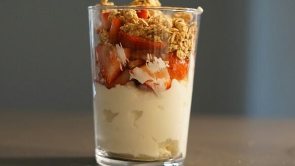 Strawberry Yogurt Parfait with Granola (10-Minute No-Bake Dessert)