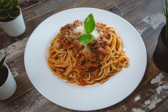 Roasted Red Pepper Spaghetti with Creamy Tomato Sauce
