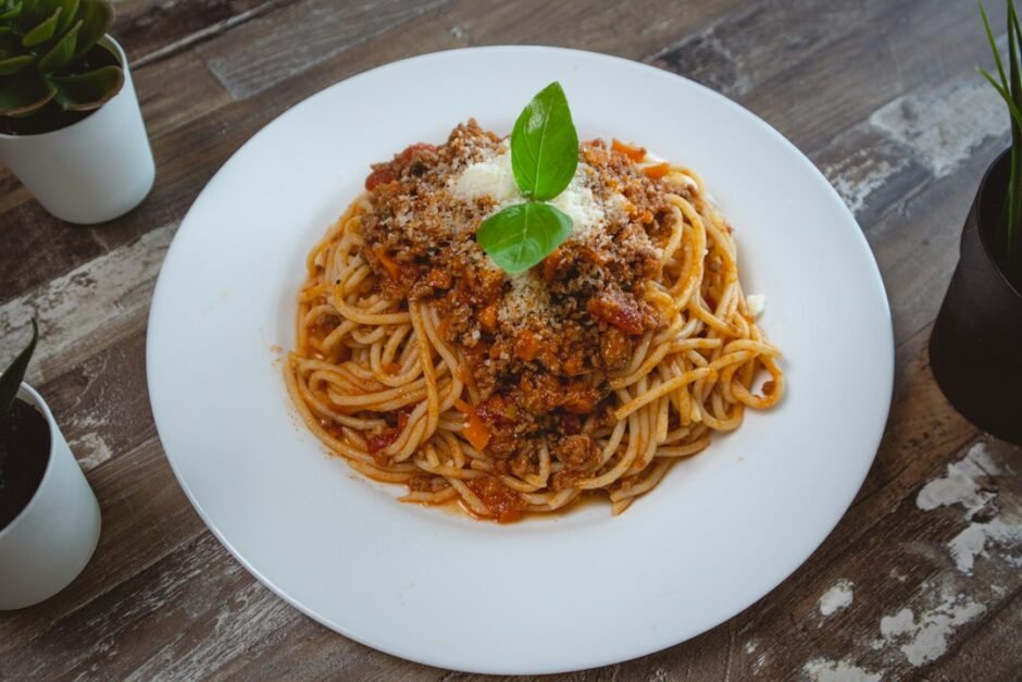 Roasted Red Pepper Spaghetti with Creamy Tomato Sauce
